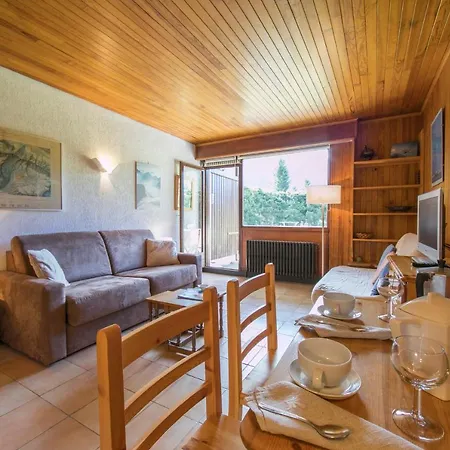 Sainte-foy-l'argentiere Sleeps 3 Pool *